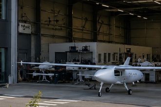 barbat suspectat de spionaj in favoarea rusiei arestat in franta dupa ce ar fi filmat o fabrica de drone 6a354acb97591