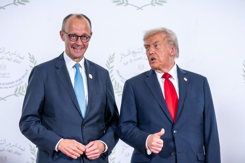 cadou neasteptat pentru trump la summitul g7 ce a primit de la cancelarul germaniei 6a3119d087db1