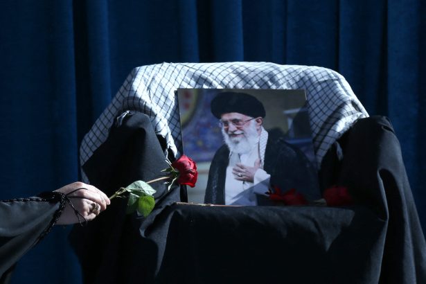 cand vor avea loc funeraliile liderului suprem al iranului ali khamenei va fi inmormantat in cel mai sfant altar siit 6a2d65cc50772