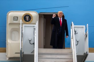 casa alba isi ia ramas bun de la un air force one aflat in serviciu de peste 30 de ani 6a34d6dee3bfe