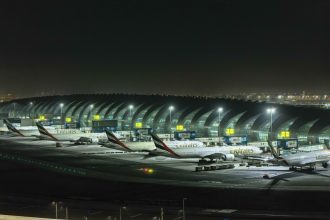 cel mai mare aeroport din lume va avea roboti si transport subteran pasagerii nu vor cara bagaje si nu vor sta la cozi 6a3bd83b2a4eb