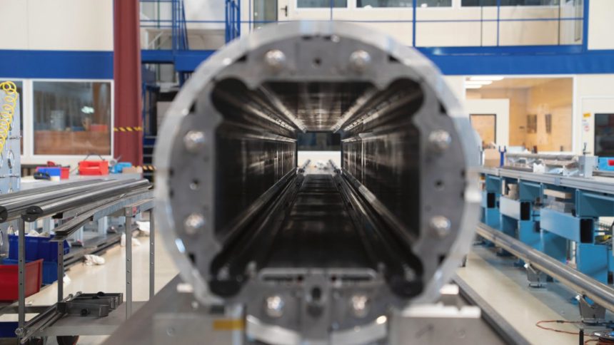 cern opreste din nou cel mai mare accelerator de particule din lume urmeaza o perioada de renovari pentru experimente fara precedent 6a425aa050a30