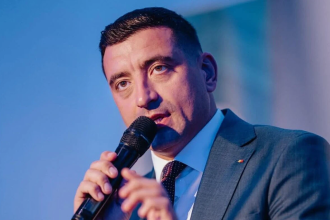 cum se vede criza politica din romania la chisinau scenariul in care aur ar ajunge la putere analizat de maia sandu 6a3e4e3685960