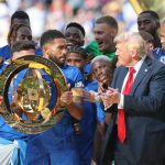 cupa mondiala donald trump va inmana trofeul echipei castigatoare asta evoca momentul stanjenitor de anul trecut de la cupa cluburilor 6a3b4b9838ee8