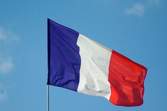 defilare istorica pe champs elysees franta trimite un semnal de forta rusiei alaturi de ucraina si aliatii nato 6a27281aca12d