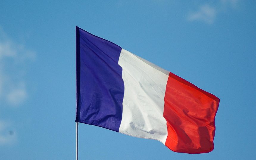 defilare istorica pe champs elysees franta trimite un semnal de forta rusiei alaturi de ucraina si aliatii nato 6a27281aca12d