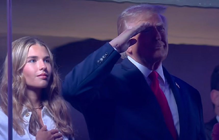 donald trump la finala nba de la new york reactii mixte la aparitia sa in madison square garden 6a279d4cd5bf6