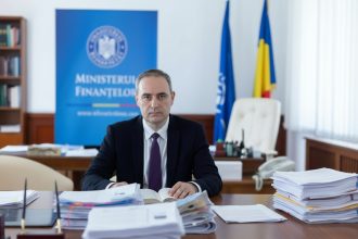 edited alexandru nazare expune urgentele romaniei nu meritam sa ajungem in junk avertismente catre clasa politica 6a3bbcf60cf19