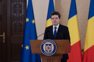 edited nicusor dan explica fotografia de la bruxelles alaturi de pahontu am fost sa mananc 6a3d5a8121774