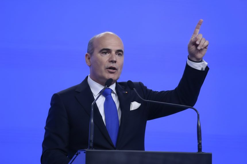 edited rares bogdan partidul nu trebuie sa devina sluga usr pnl nu trebuie sa inlocuiasca sageata liberala cu o trotineta 6a37c3a487c5e