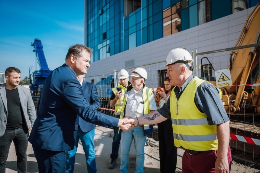 edited se prelungeste contractul pentru finalizarea centrului de arsi de la targu mures investitia aflata la 90 din executie 6a2289aa75c53