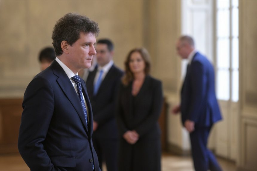 edited zi decisiva pentru formarea noului guvern partidele merg astazi la nicusor dan cu solutia pentru criza politica care este propunerea pnl de premier 6a3e2d71bc2a4