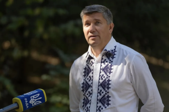 fost ministru ucrainean al culturii arestat este suspect intr o schema ilegala de evadare din tara a barbatilor 6a37776d639c0