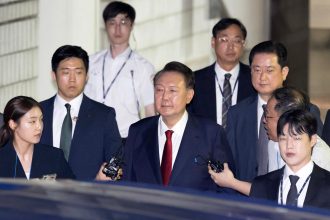 fostul presedinte sud coreean yoon suk yeol condamnat la 30 ani de inchisoare in cazul infiltrarii dronelor in spatiul coreei de nord 6a2b72908fa03