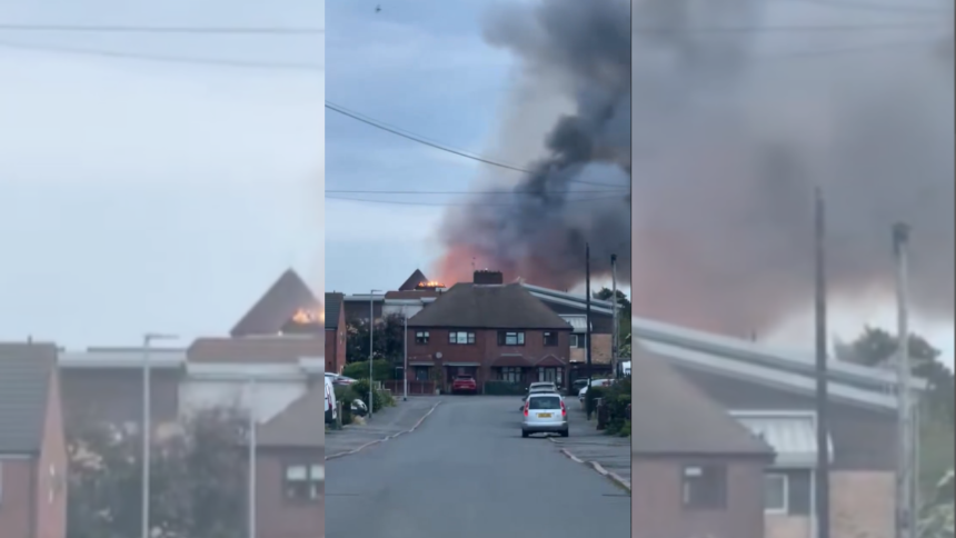 incendiu spectaculos la un centru comercial din leicestershire acoperis prabusit zeci de pompieri mobilizati 6a366b883aac8