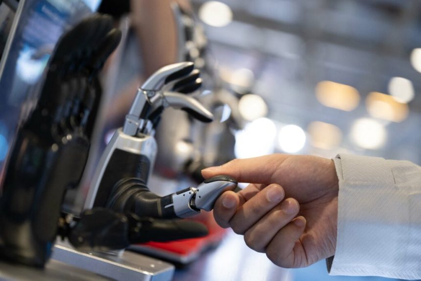inovatie china testeaza roboti de curatenie cu inteligenta artificiala in locuinte 6a2acc28dfc18