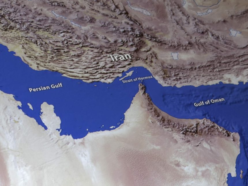 iranul inchide din nou stramtoarea ormuz invocand incalcari ale armistitiului ce avertisment transmite teheranul 6a36aacfb76f1