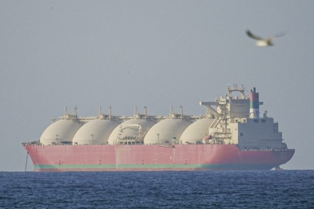 iranul va percepe taxe navelor pentru a traversa stramtoarea ormuz dupa 60 de zile 6a33441f9f8ee