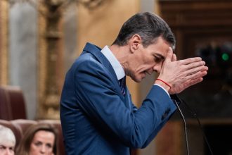 justitie in spania guvernul ataca judecatorul care a acuzat o pe sotia lui pedro sanchez 6a395154586d6