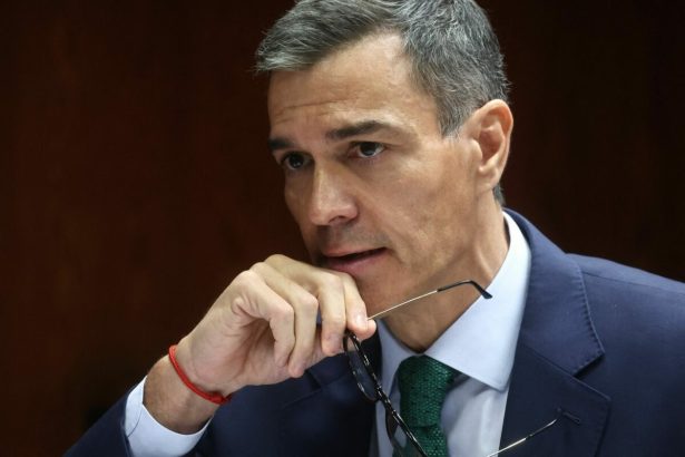 modelul romanesc de frauda presa spaniola arata cum reteaua bunicilor si pasapoartelor false a fost preluata si de guvernul sanchez 6a43e338c2aed