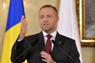 nawrocki ii retrage lui zelenski cea mai inalta distinctie pe fondul unei dispute legate de cel de al doilea razboi mondial 6a3592c08bfac