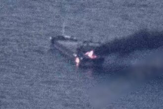 o nava de marfa lovita de o drona ruseasca a luat foc in marea neagra cel putin un mort si mai multe victime 6a38ca91cceb7 e1792161714830