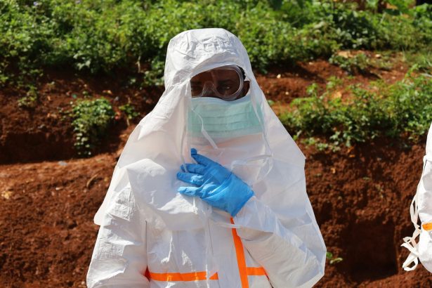 oms va incepe saptamana viitoare studii clinice cu doua medicamente pentru ebola in congo 6a3cc296af3d2