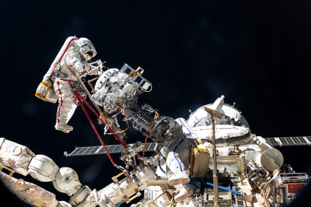 probleme pe statia spatiala internationala nasa a pregatit echipajul pentru o posibila evacuare 6a22ed3e1c3db