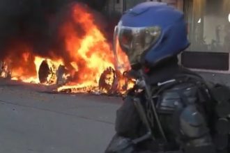 proteste violente impotriva summitului g7 confruntari cu politia incendii si distrugeri in geneva 6a2f9c76aeb15