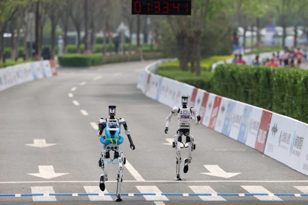 robotii prepara cocktailuri si alearga la maraton dar nu pot realiza sarcini simultan pericolul pentru oamenii din jurul lor 6a37a59833f4f