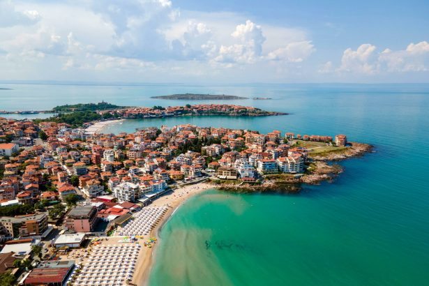 romanii salveaza turismul din bulgaria rezervarile au crescut cu 15 fata de anul trecut 6a3a9973b51fb