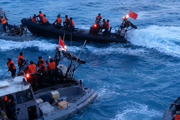 tensiunile dintre china si taiwan cresc in marea chinei de est taipeiul acuza beijingul ca hartuieste nave comerciale 6a28e8ddede5c