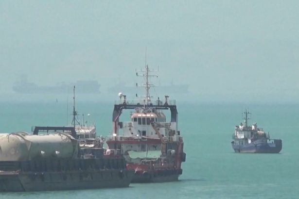traficul prin stramtoarea ormuz incetineste din nou atacul asupra unei nave comerciale schimba calculele pietei petroliere 6a3e8559c9bf4