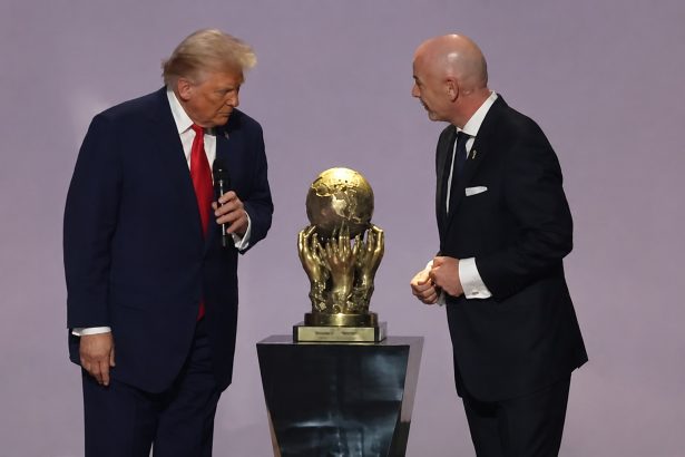 trump pune fifa intr o situatie fara precedent un arbitru selectat pentru cupa mondiala intors din drum 6a292e22c97e7