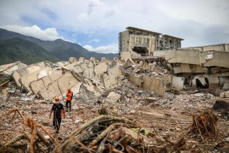 un complex rezidential din perioada lui chavez in ruina dupa cutremurele din venezuela 6a427ef236ef9