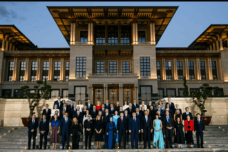 Liderii statelor membre NATO la Summitul NATO de la Ankara, înaintea reuniunii Consiliului Nord-Atlantic.