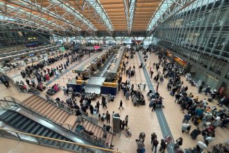 am ajuns intr un punct critic solicitam interventie imediata problema care blocheaza aeroporturile europene in plin sezon de vacante 6a45ce334cbc9