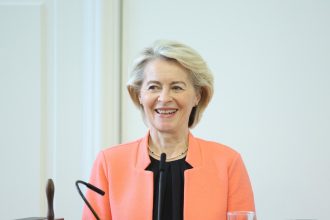 bruxellesul face un nou pas in apropierea de armenia ue vrea sa protejeze economia tarii de presiunile rusiei 6a472c3fc9d18