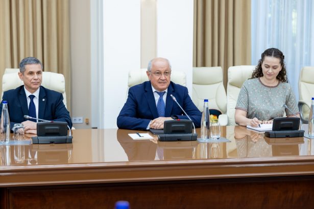 ce urmeaza in republica moldova dupa plecarea lui alexandru munteanu si cum este afectat parcursul european 6a47f827b9fb9