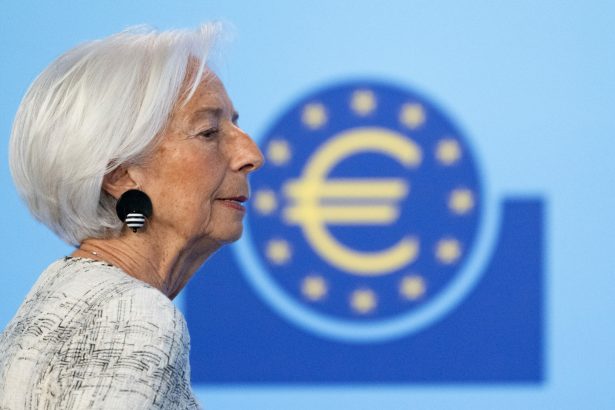 christine lagarde nu exclude o plecare de la bce inainte de finalul mandatului pentru alegerile din franta 6a47afdbbd615