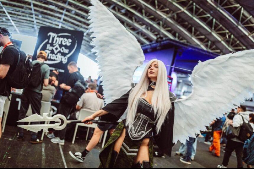costumele spectaculoase au cucerit magiccon amsterdam fanii au venit din intreaga lume pentru lansarile exclusive 6a5ce251576cf