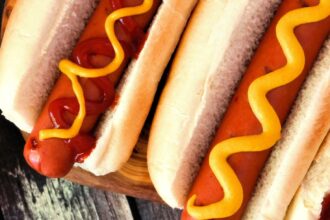 cum a ajuns hot dog ul la clasa intai compania aeriana care transforma celebrul fast food intr un preparat gourmet 6a492030c6646