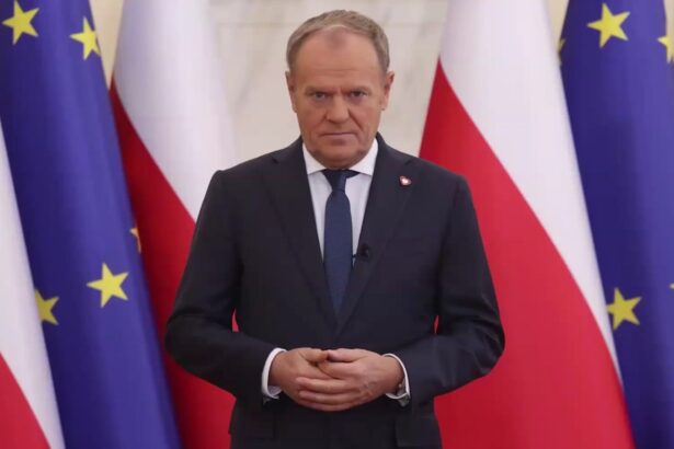 donald tusk anunta un zid al amintirii pentru victimele masacrului din volinia 6a522e7d0b0b5