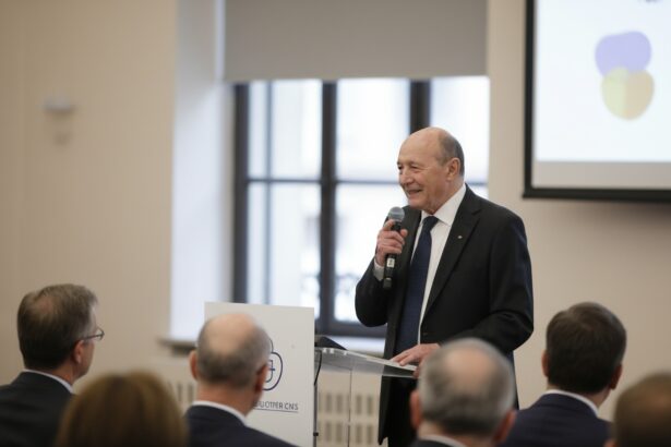 edited bolojan a blocat lucrurile ca nu vrea cu psd ul basescu spune ca 6a6cf74a3edee