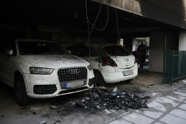 edited edited grecia locuintele unor oficiali guvernamentali atacate cu bombe artizanale 5 raniti premierul mitsotakis un act josnic 6a452d5b888ea
