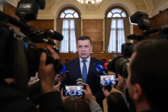 edited in toata istoria am fost adversari grindeanu respinge acuzatiile de colaborare cu nicusor dan 6a4bc13fbb893
