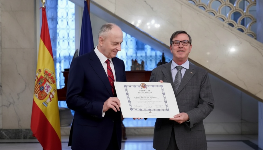 edited mircea geoana a fost decorat de regele spaniei cu una dintre cele mai inalte ordine civile 6a50ff23174d3