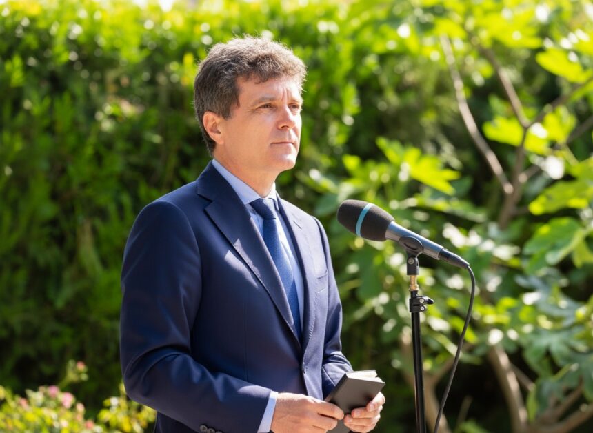 edited nicusor dan va participa la paris la reuniunea coalitiei de vointa pentru ucraina si la ceremoniile de ziua nationala a frantei 6a5214bd68cfa
