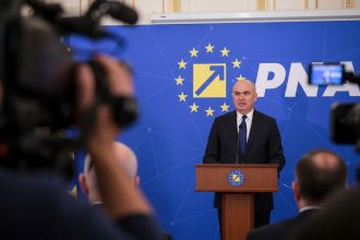 edited tribunalul bucuresti da dreptate contestatarilor lui bolojan magistratii suspenda hotararea consiliului national extraordinar al pnl prin care a fost convocat congresul 6a4516faa14b4