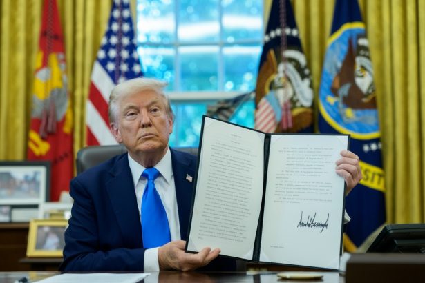 edited trump declara ziua nationala a scoicilor si ii invita pe pescari sa voteze republicani altfel nu veti mai pescui niciodata 6a46b71766ecf